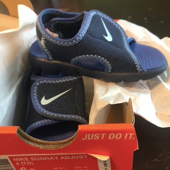 nike sunray adjust 4 sandals